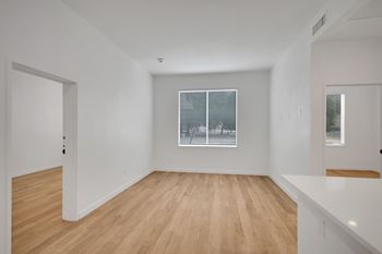 Kitchen with wooden floor12